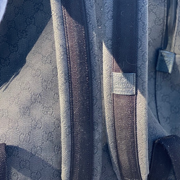 Gucci bag basically new !!! - Picture 4 of 4